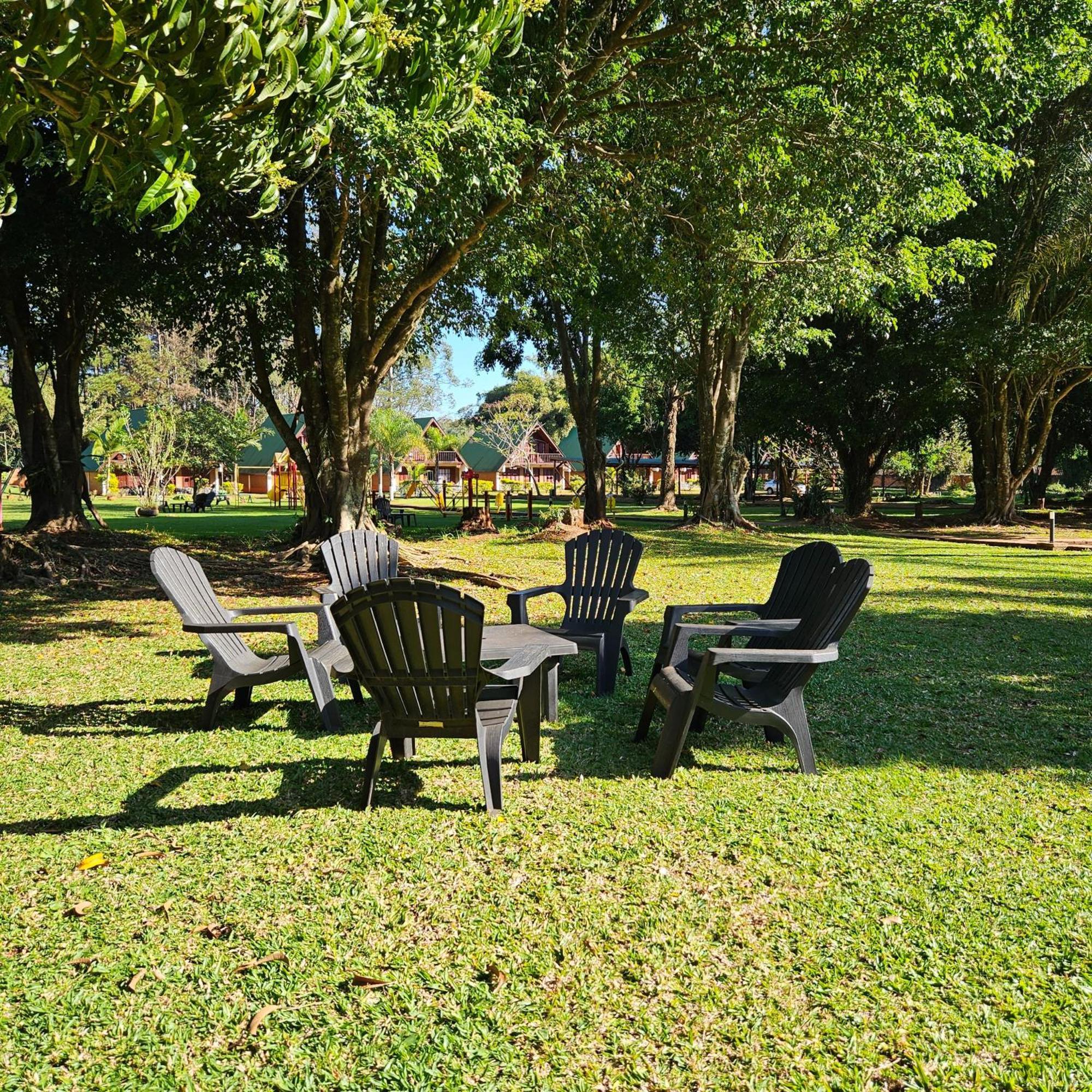 Cabañas El Refugio del Mensu Villa Puerto Iguazú Exterior foto