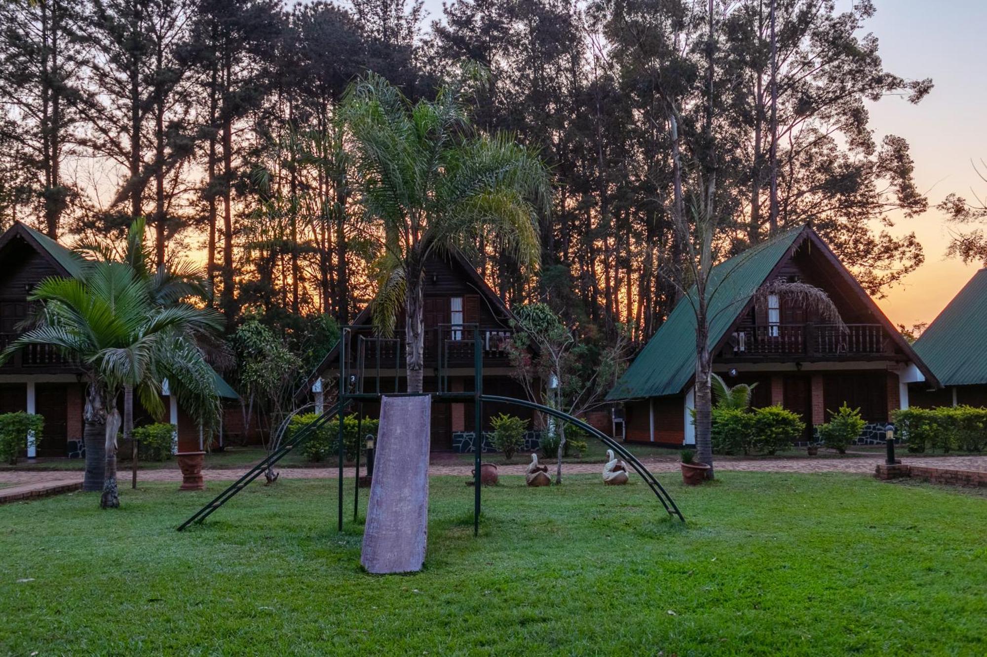 Cabañas El Refugio del Mensu Puerto Iguazú Exterior foto