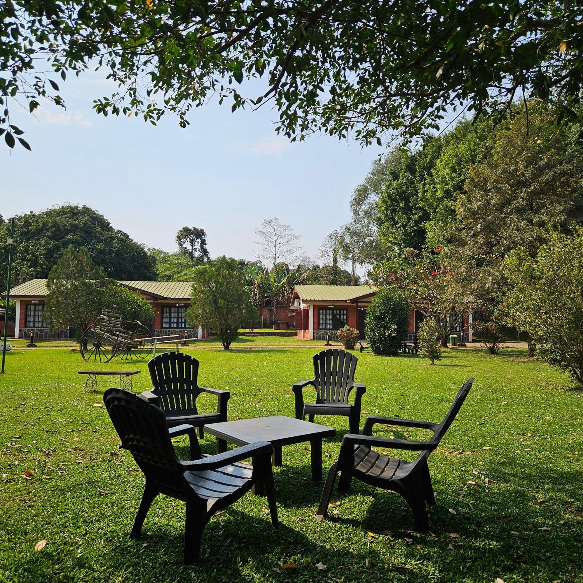 Cabañas El Refugio del Mensu Puerto Iguazú Exterior foto